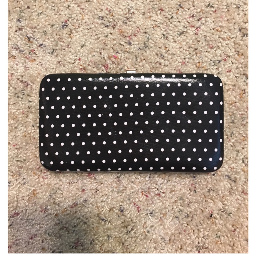Polka dot wallet